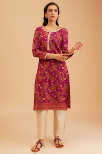 Magenta Paisley Sequins Jacquard Straight Winter Kurta