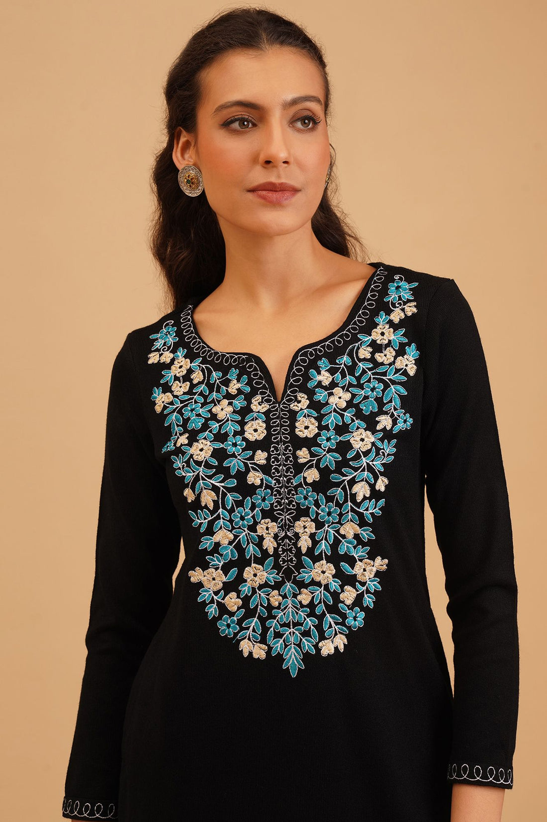 Black Embroidered Acrylic Straight Winter Kurta