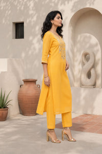 Yellow Zari Embroidered Yarn Dyed Straight Kurta