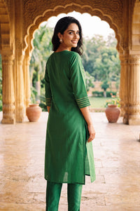 Green Yarn Dyed Embroidered Straight Kurta