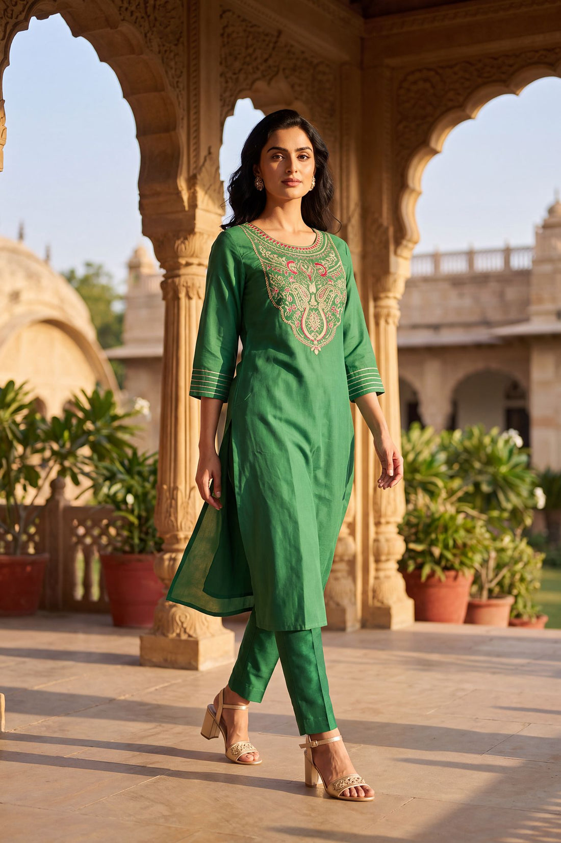 Green Yarn Dyed Embroidered Straight Kurta