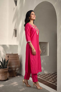 Pink Yarn Dyed Zari Embroidered Straight Kurta