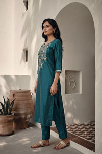 Teal Yarn Dyed Embroidered Straight Kurta