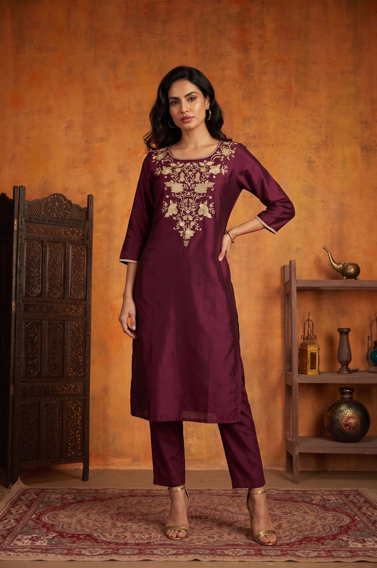 Purple Yarn Dyed Zari Embroidered Straight Kurta - S