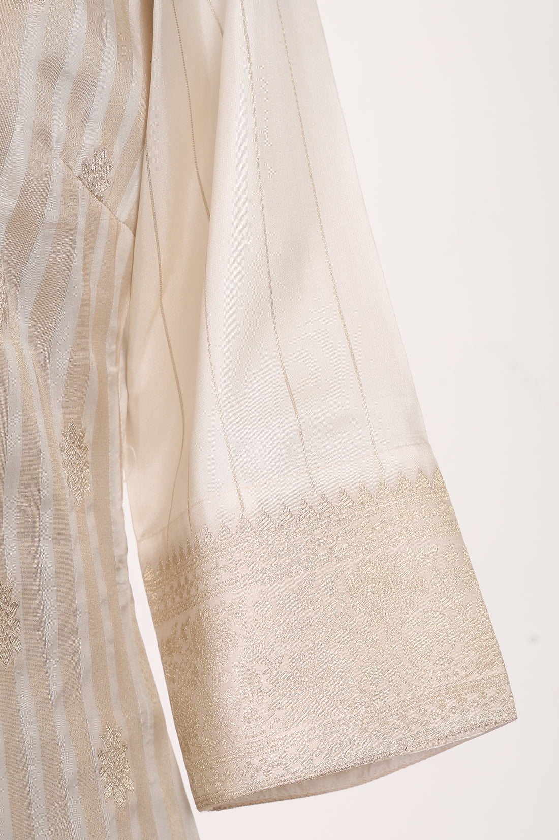 Cream Textured Jacquard Straight Kurta