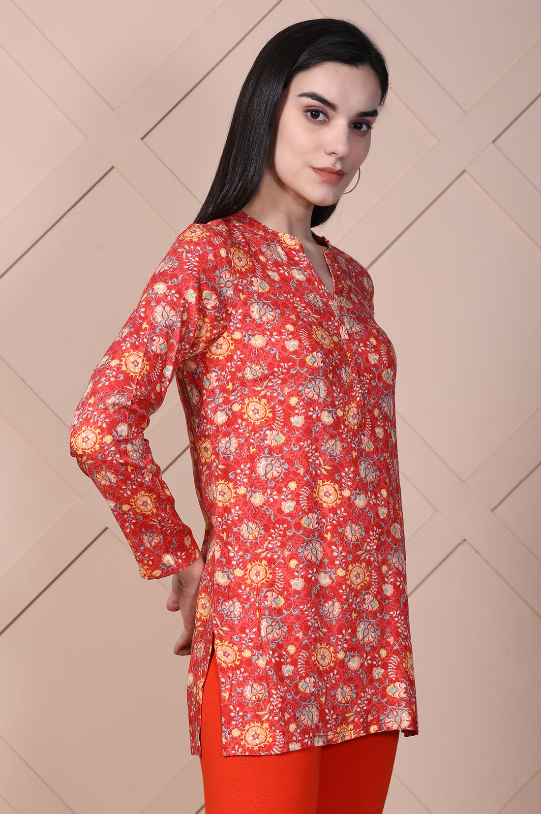 Red Floral Printed Straight Rayon Kurti