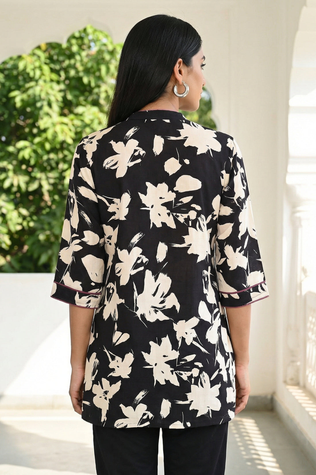 Black Floral Printed Rayon Straight Kurti