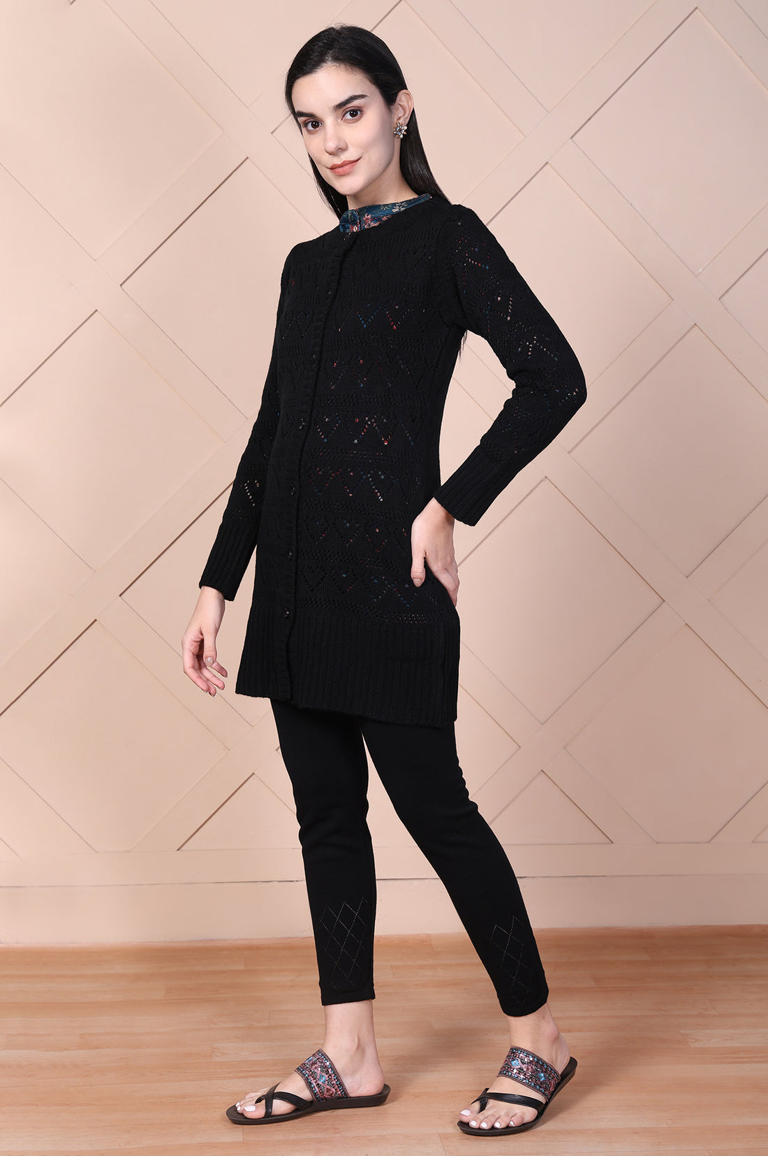 Black Geometric Printed Acrylic Straight Cardigan