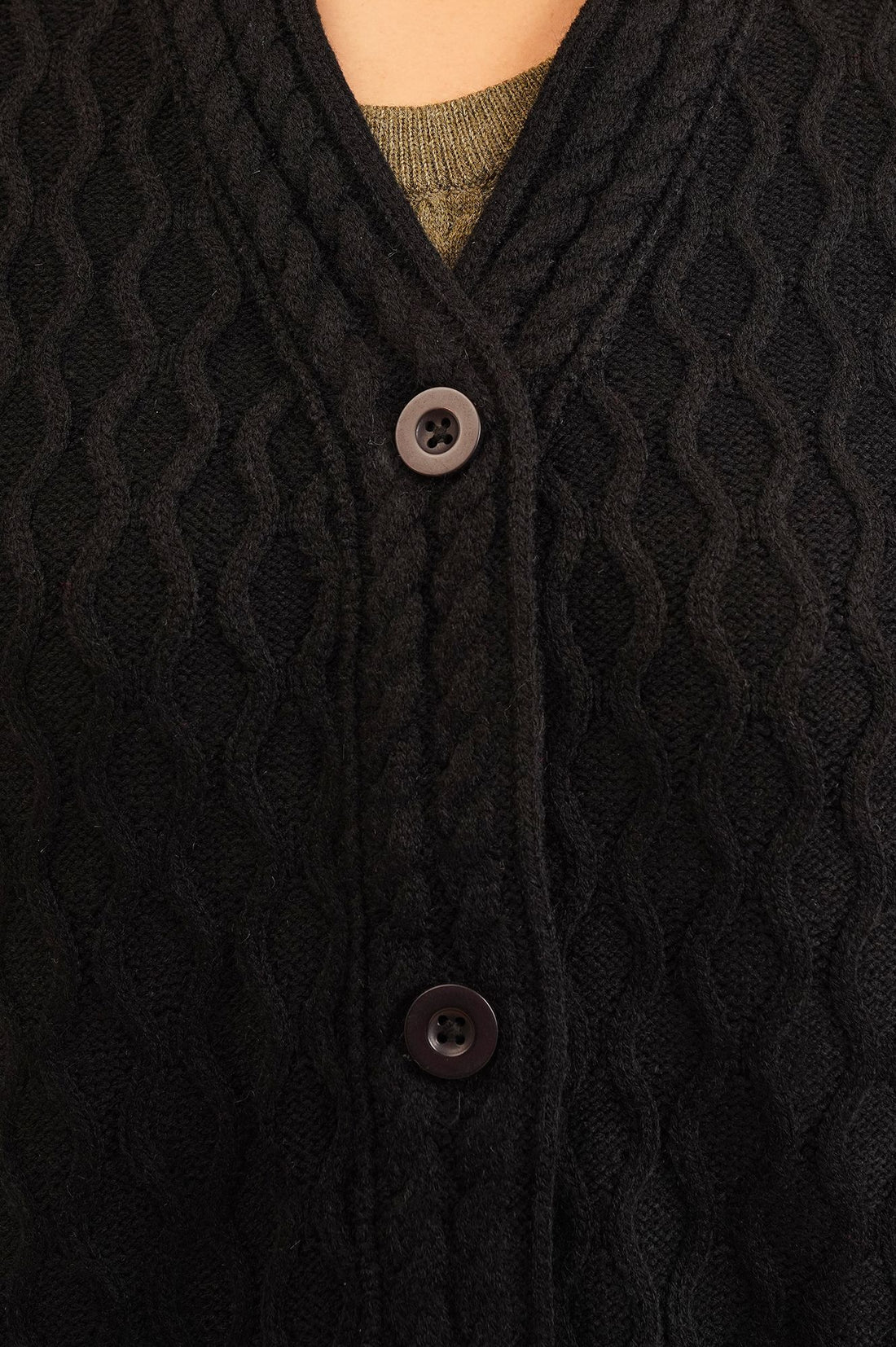 Black Cable Knit Sleeveless Acrylic Straight Winter Sweater