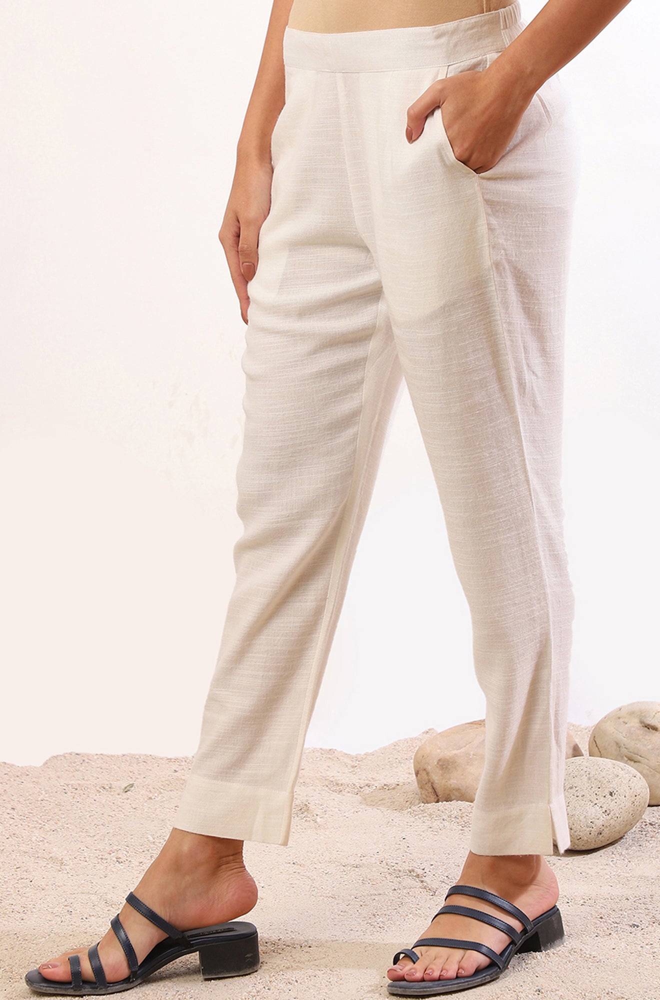 White Solid Straight Blend Trousers