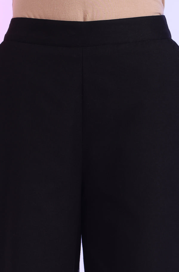 Black Solid Cotton Flaxe Ankle Length Palazzos with Lace
