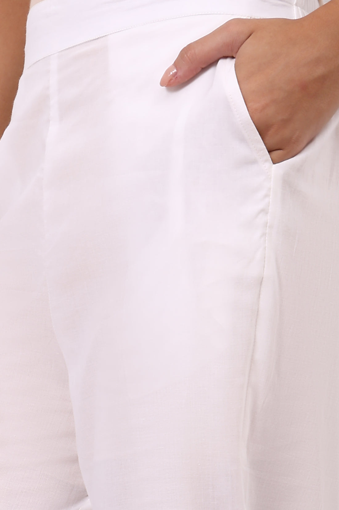 White Solid Pure Cotton Parallel Pant with Lace Hemline