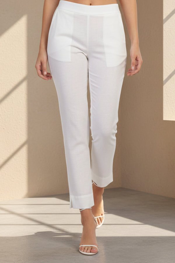 White Solid Pure Cotton Slim Fit Ankle Length Mid Rise Pants