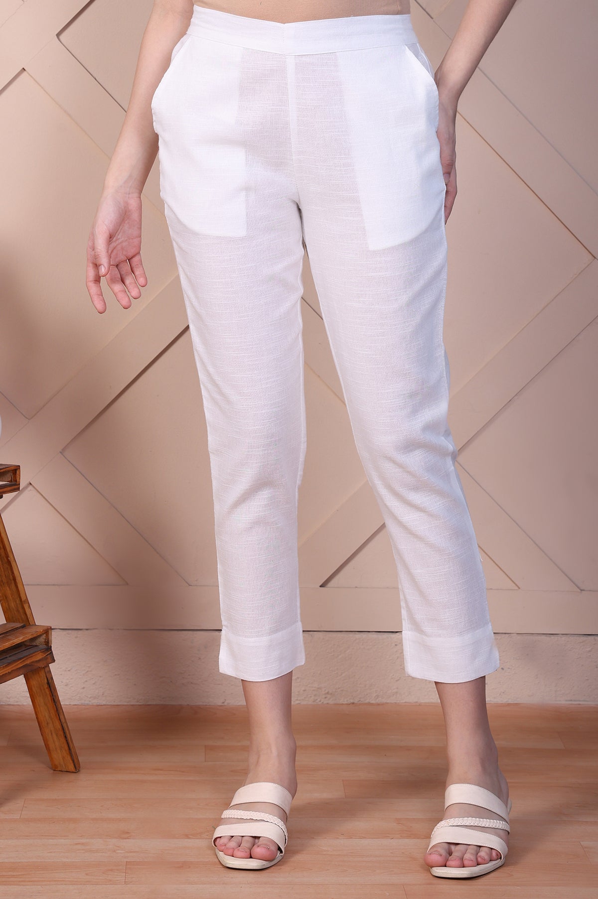Cream Pure Cotton Mid Rise Ankle Length Straight Trouser - S