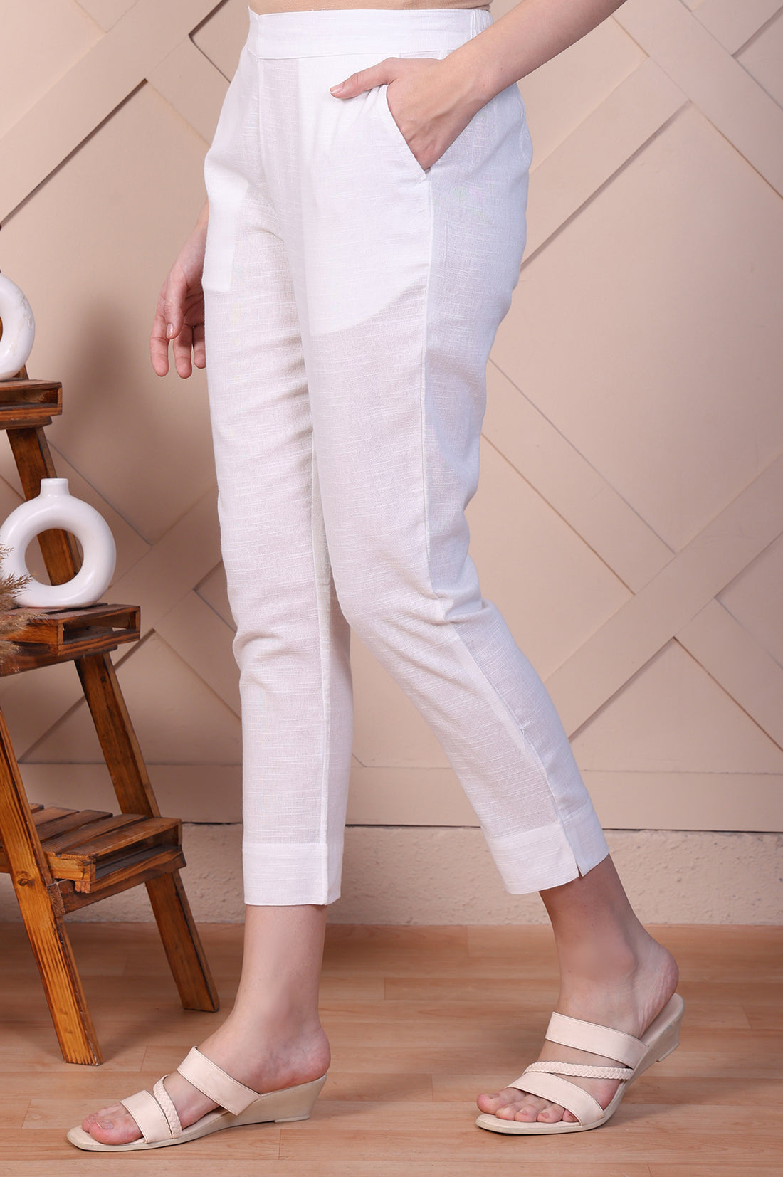 Cream Pure Cotton Mid Rise Ankle Length Straight Trouser