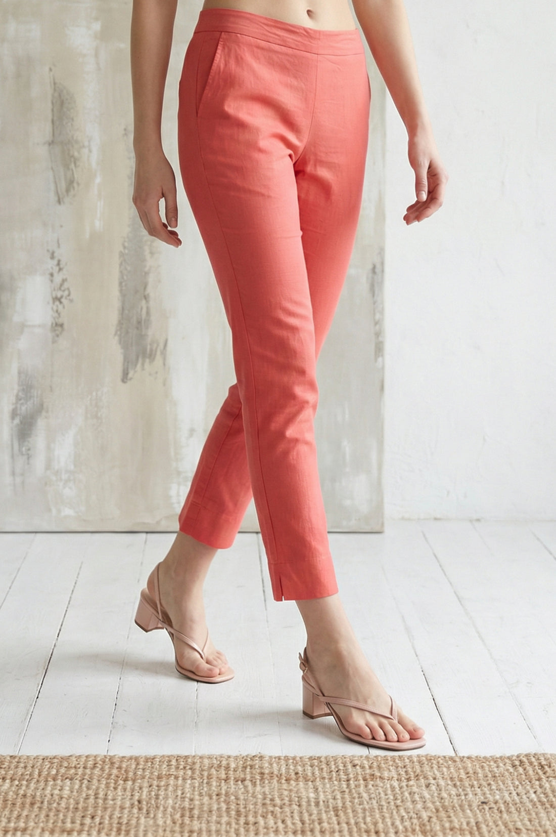 Coral Solid Pure Cotton Slim Fit Ankle Length Trousers