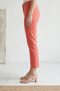 Coral Solid Pure Cotton Slim Fit Ankle Length Trousers