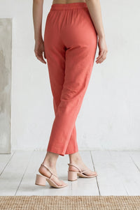 Coral Solid Pure Cotton Slim Fit Ankle Length Trousers