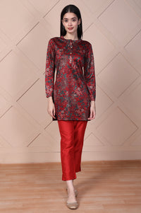 Red Solid Mid Rise Ankle Length Straight Fit Trouser