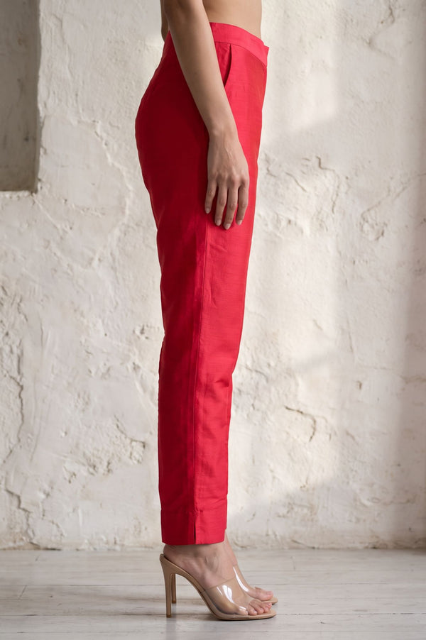 Pink Solid Straight Fit Ankle Length Mid Rise Trousers