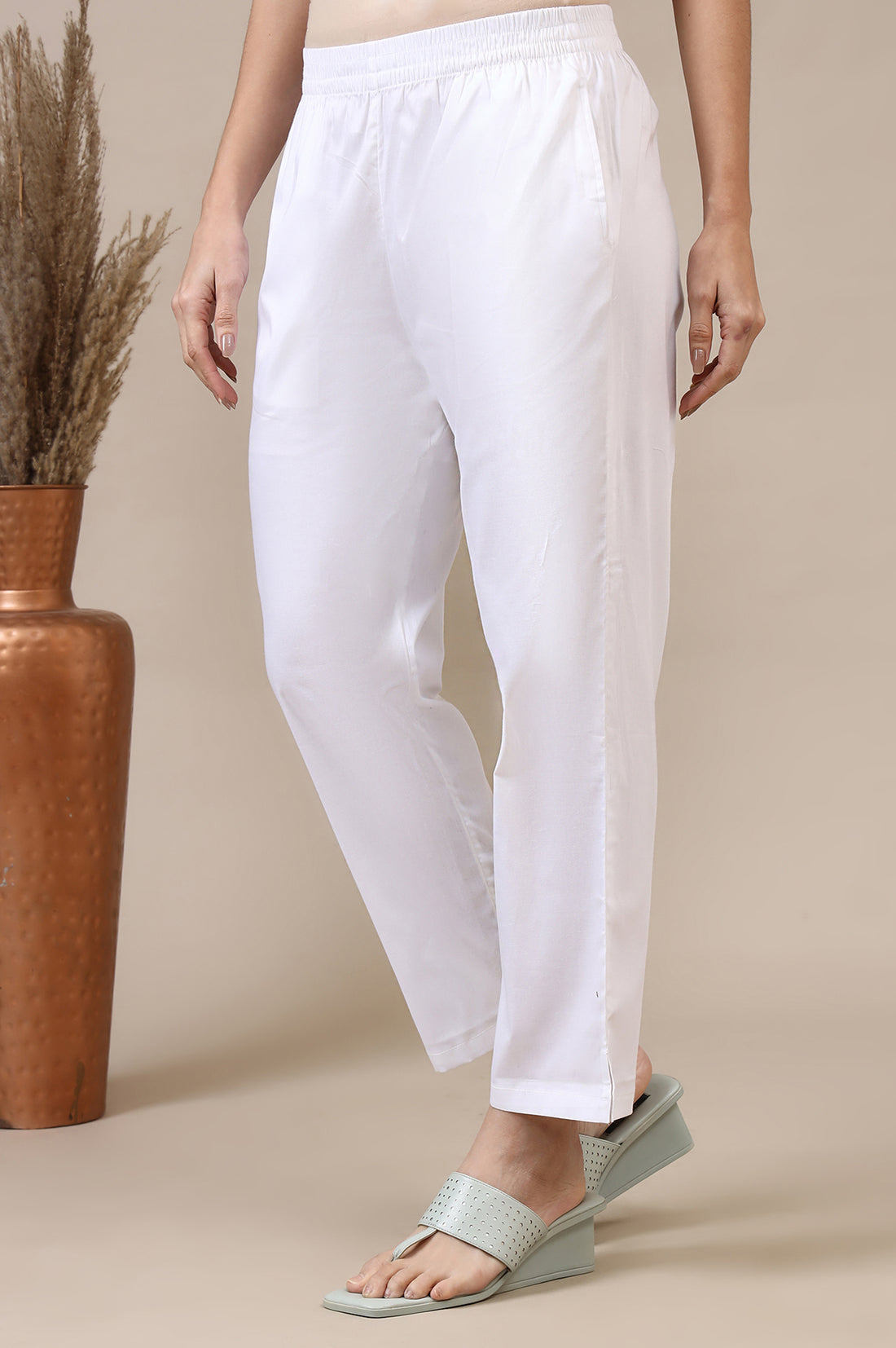White Solid Cotton Blend Trouser Pants in Mid-Rise