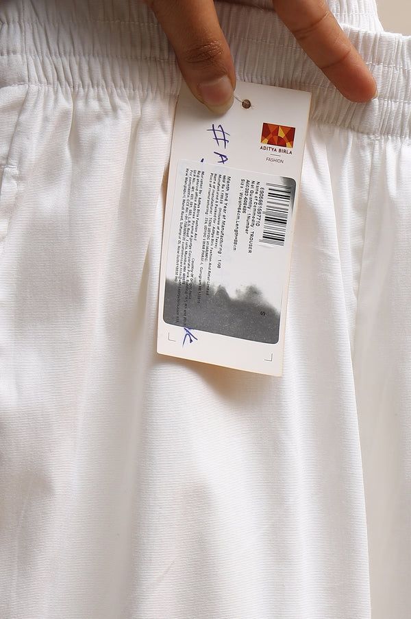 White Solid Cotton Blend Trouser Pants in Mid-Rise