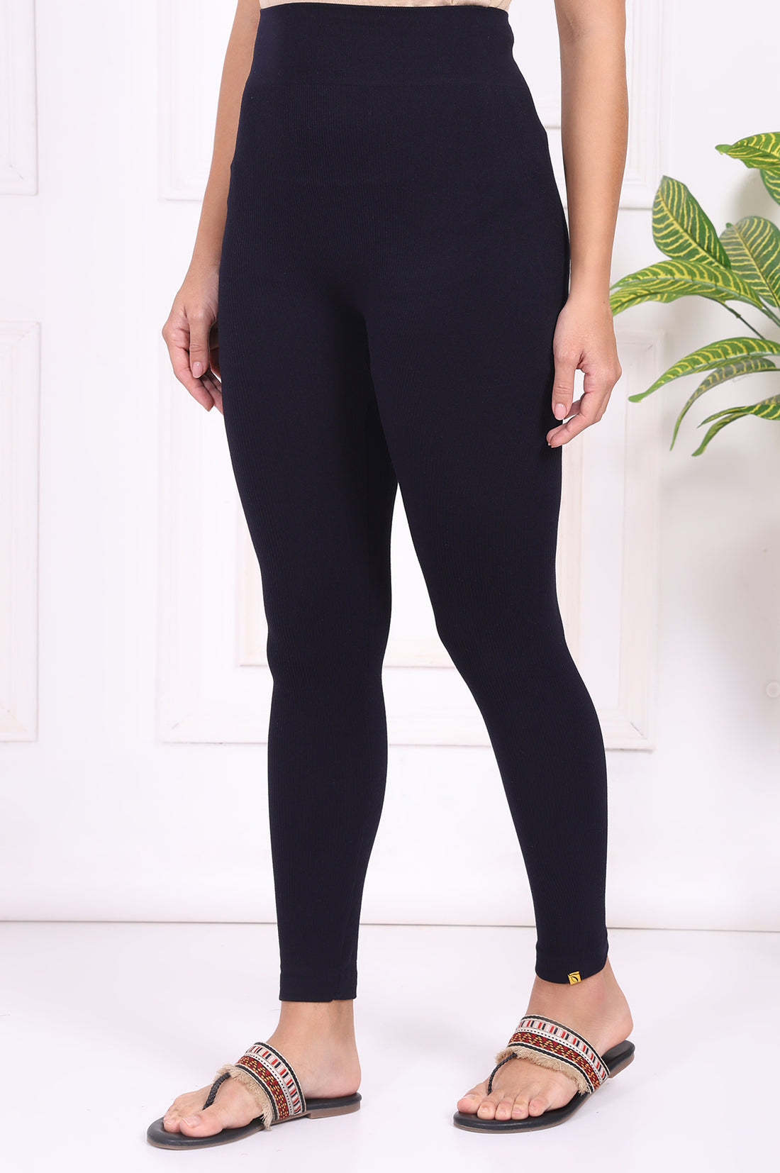 Navy Blue Winter Solid Textured Skinny Fit Ankle Length Tights