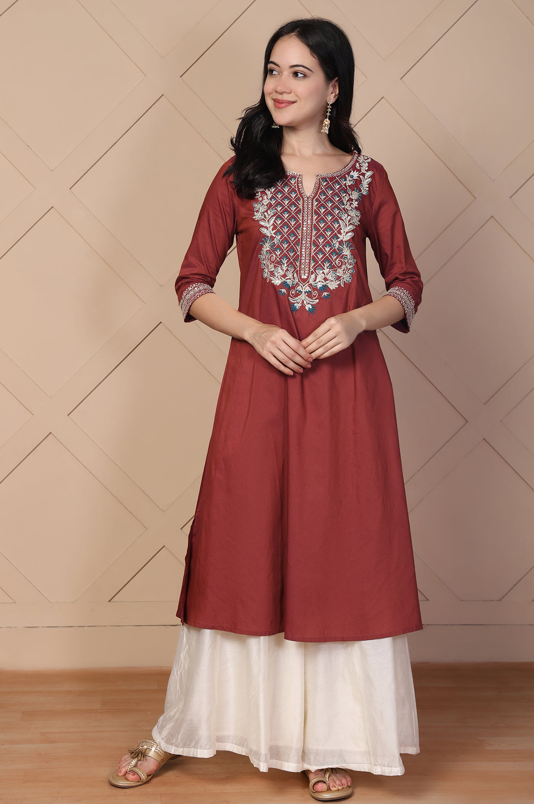 Off-White Solid Flared Skirt