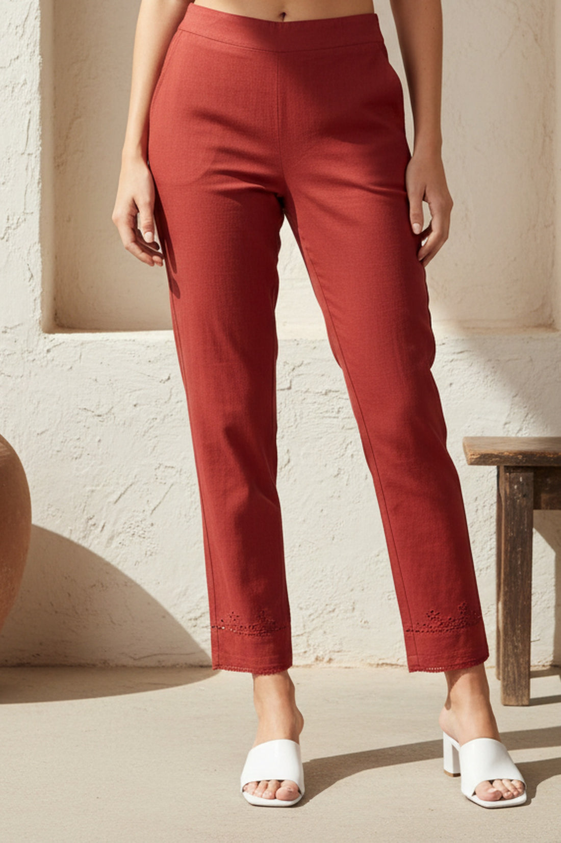 Maroon Solid Pure Cotton Ankle Length Mid Rise Trousers
