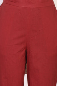 Maroon Solid Pure Cotton Ankle Length Mid Rise Trousers