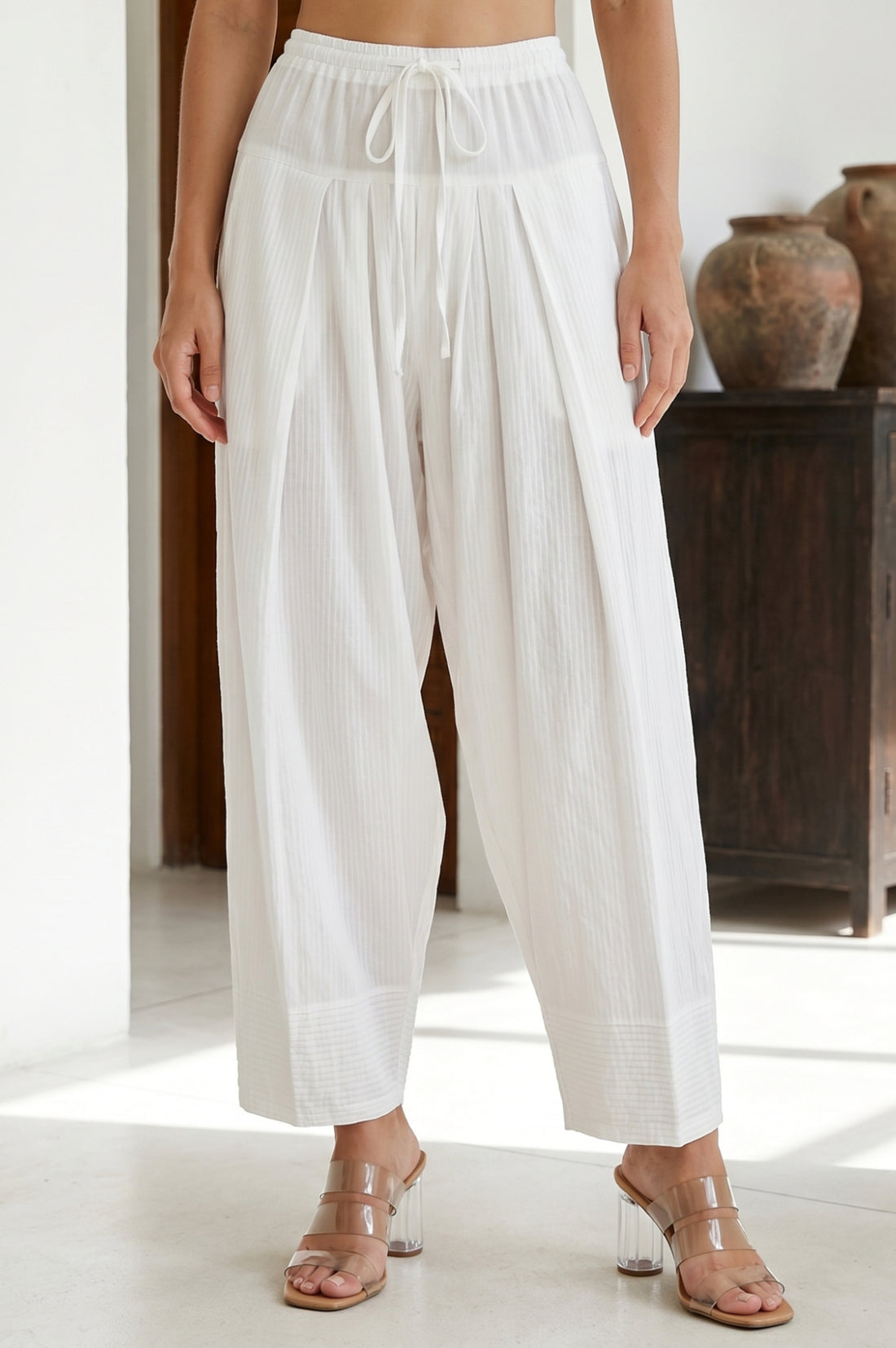 White Solid Tapered Fit Ankle Length Salwar