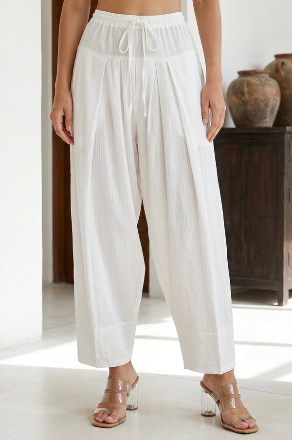 White Solid Tapered Fit Ankle Length Salwar