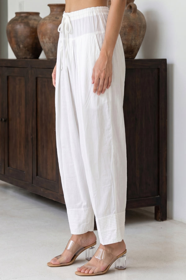 White Solid Tapered Fit Ankle Length Salwar