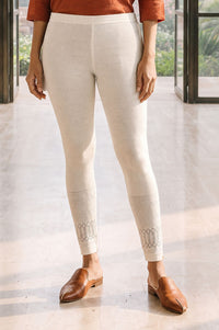 Off White Textured Acrylic Skinny Fit Ankle Length WinterTights