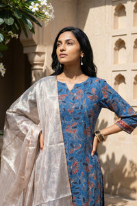 Gold Yarn Dyed Solid Dupatta