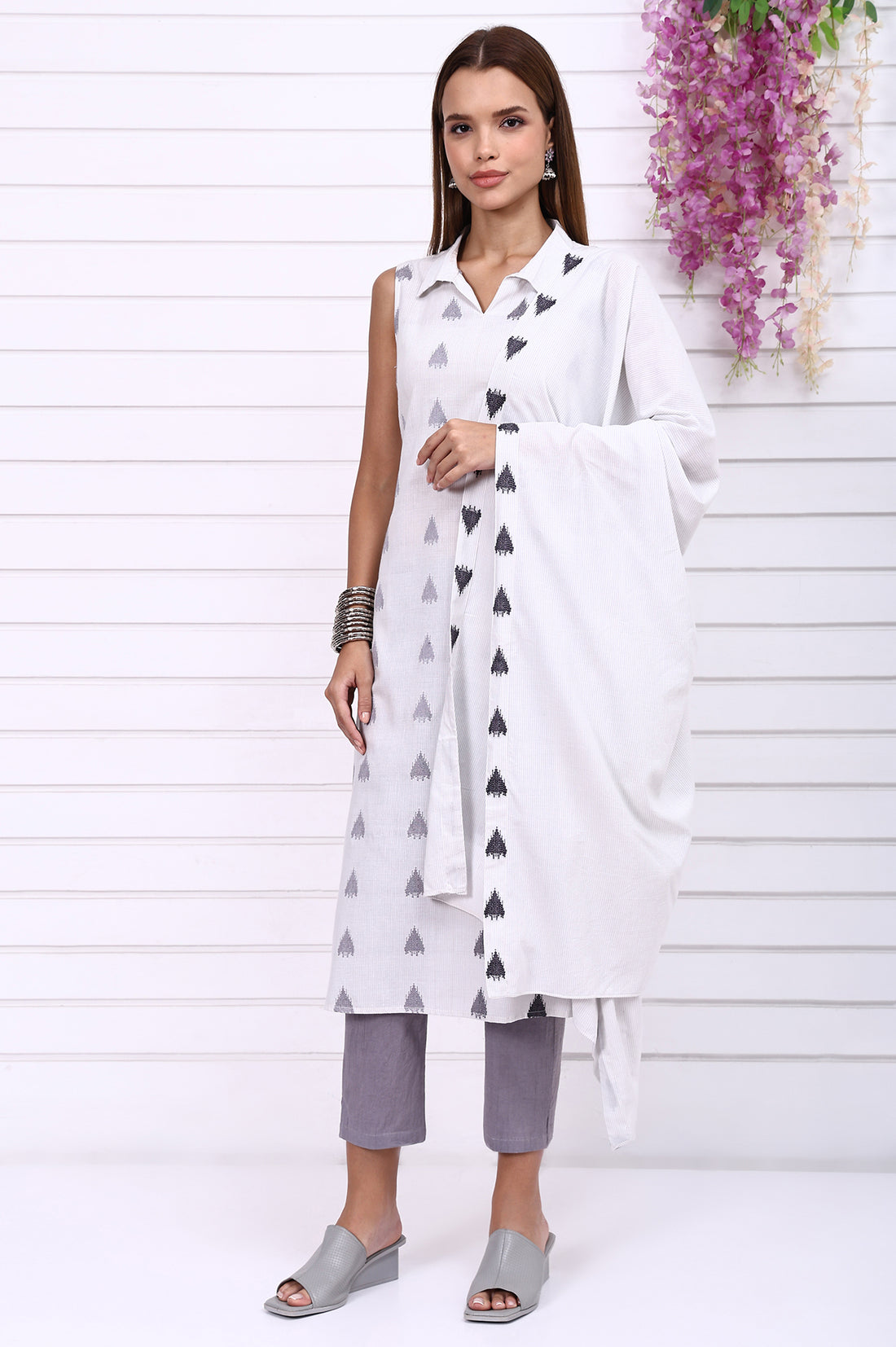 Grey Striped Printed Cotton Stole