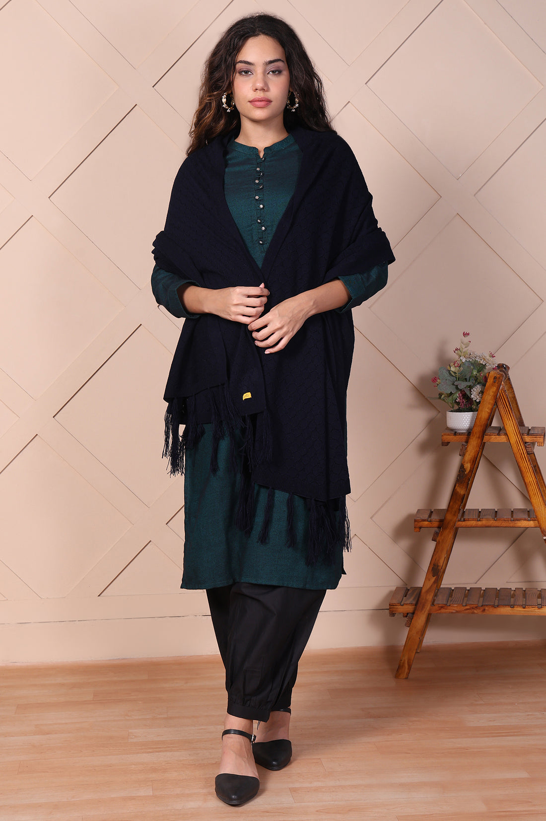 Navy Blue Textured Tasseled Acrylic Shawl