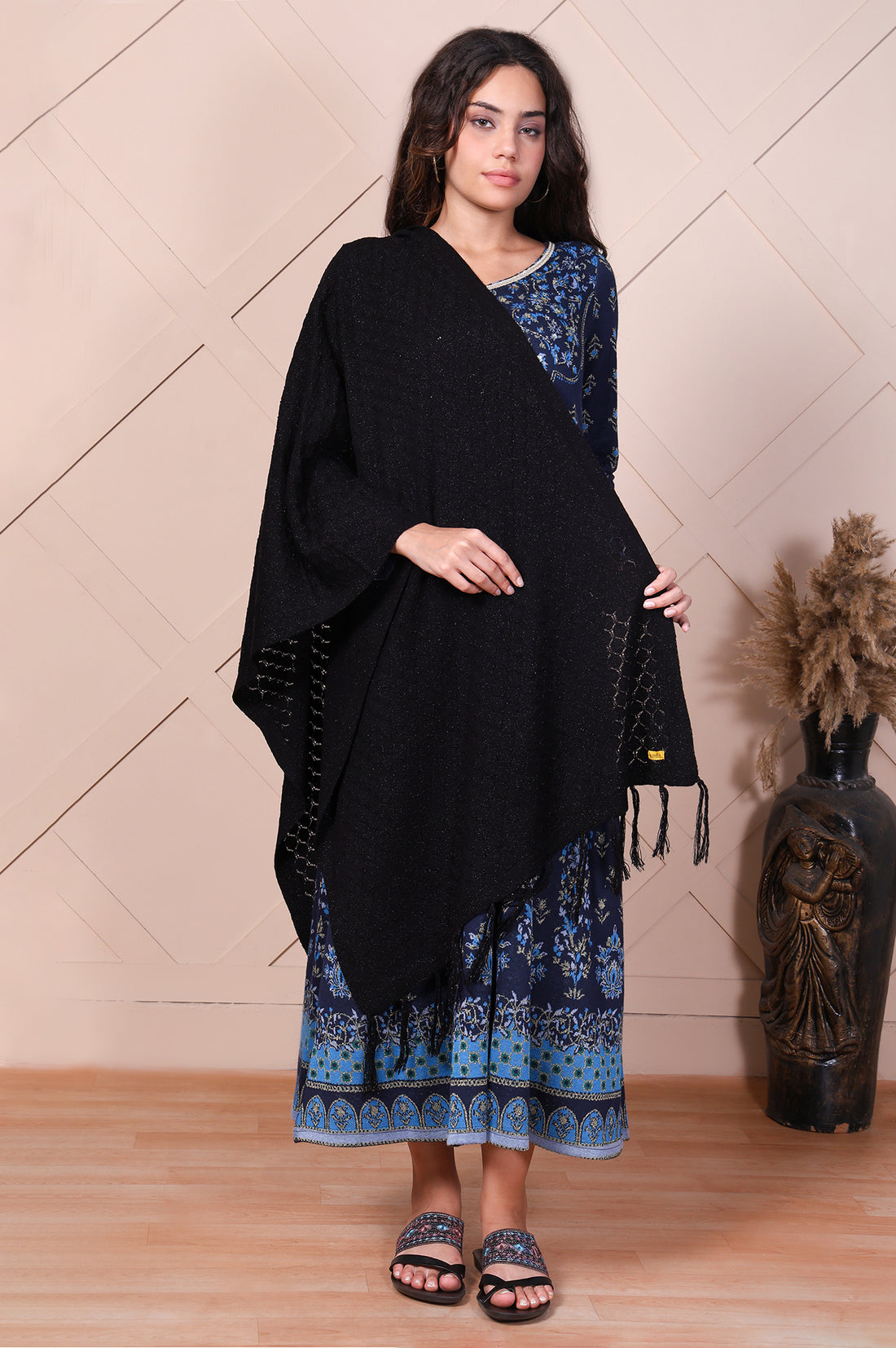 Black Textured Tasseled Acrylic Shawl