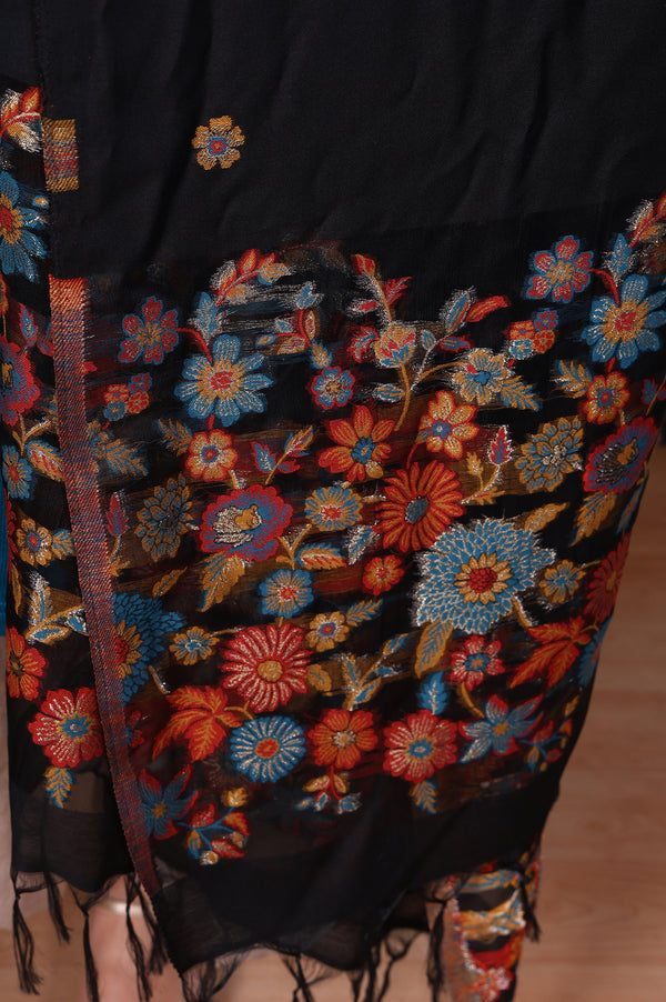 Black Floral Embroidered Jaquard Shawl
