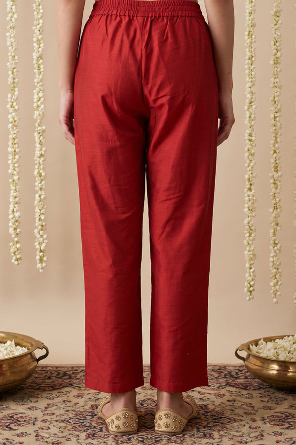 Red Yarn Dyed Solid Straight Fit Ankle Length Mid Rise Trousers