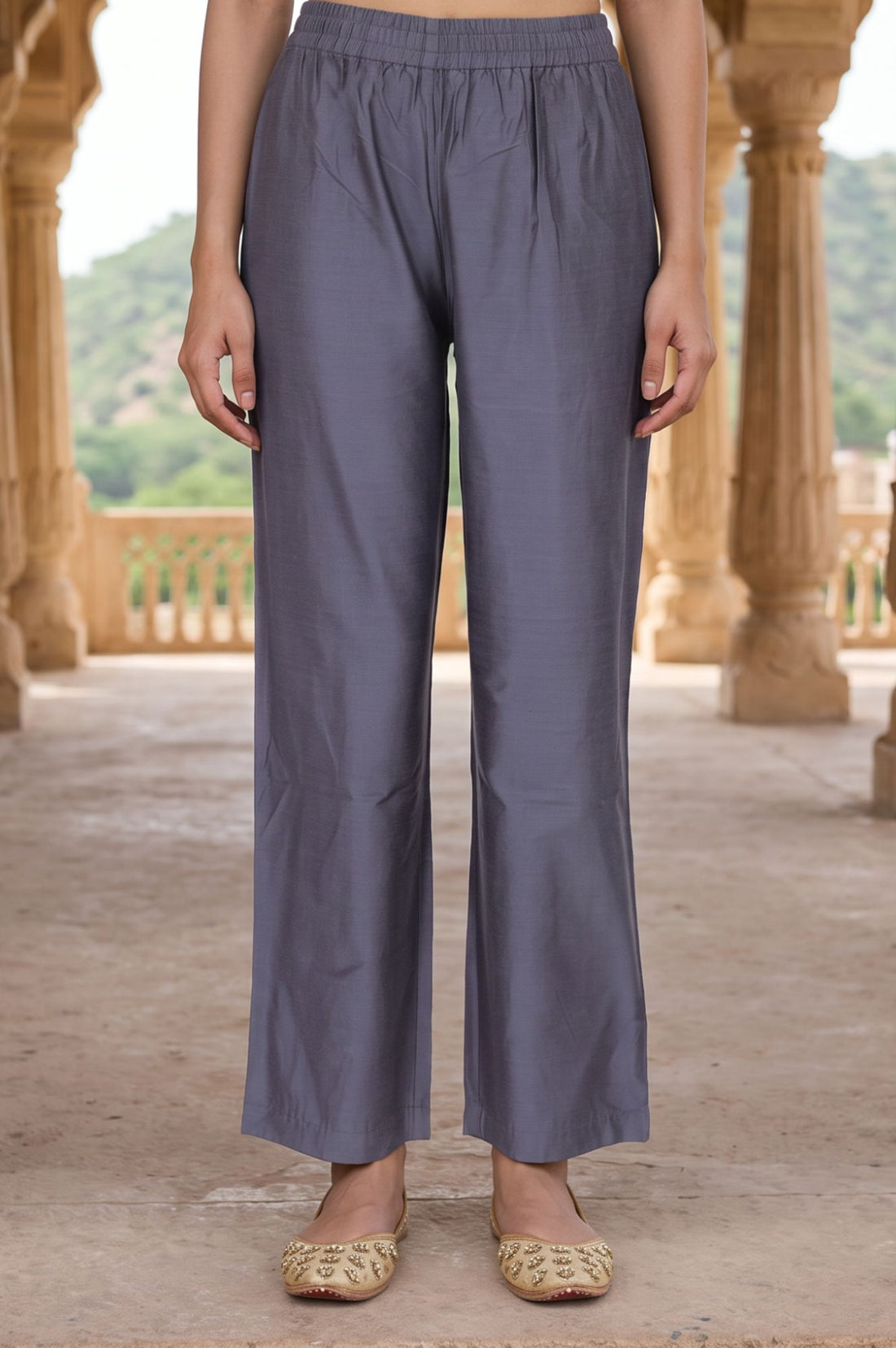 Grey Yarn Dyed Solid Straight Fit Ankle Length Mid Rise Trousers