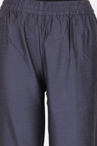 Grey Yarn Dyed Solid Straight Fit Ankle Length Mid Rise Trousers