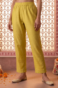 Green Yarn Dyed Solid Straight Fit Ankle Length Trousers