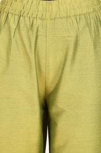 Green Yarn Dyed Solid Straight Fit Ankle Length Trousers