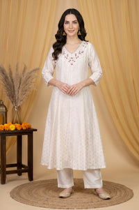 White Yarn Dyed Straight Fit Ankle Length Mid Rise Trousers