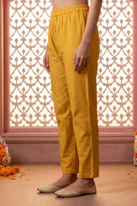 Yellow Yarn Dyed Solid Straight Fit Ankle Length Trousers