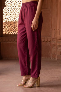 Purple Yarn Dyed Solid Ankle Length Mid Rise Trousers