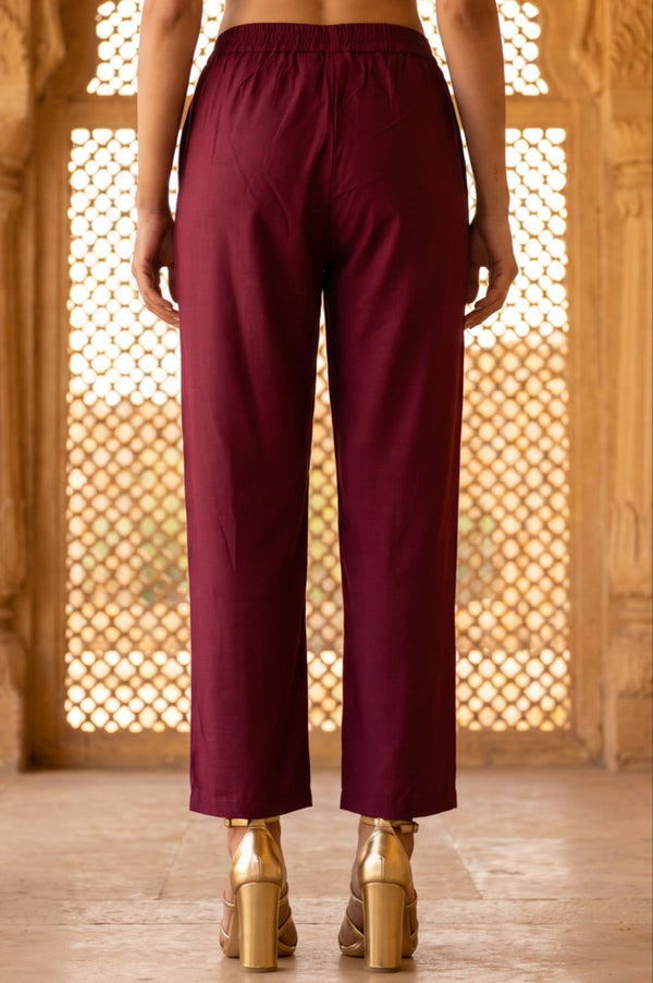 Purple Yarn Dyed Solid Ankle Length Mid Rise Trousers