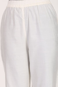 White Yarn Dyed Solid Straight Fit Ankle Length Trousers