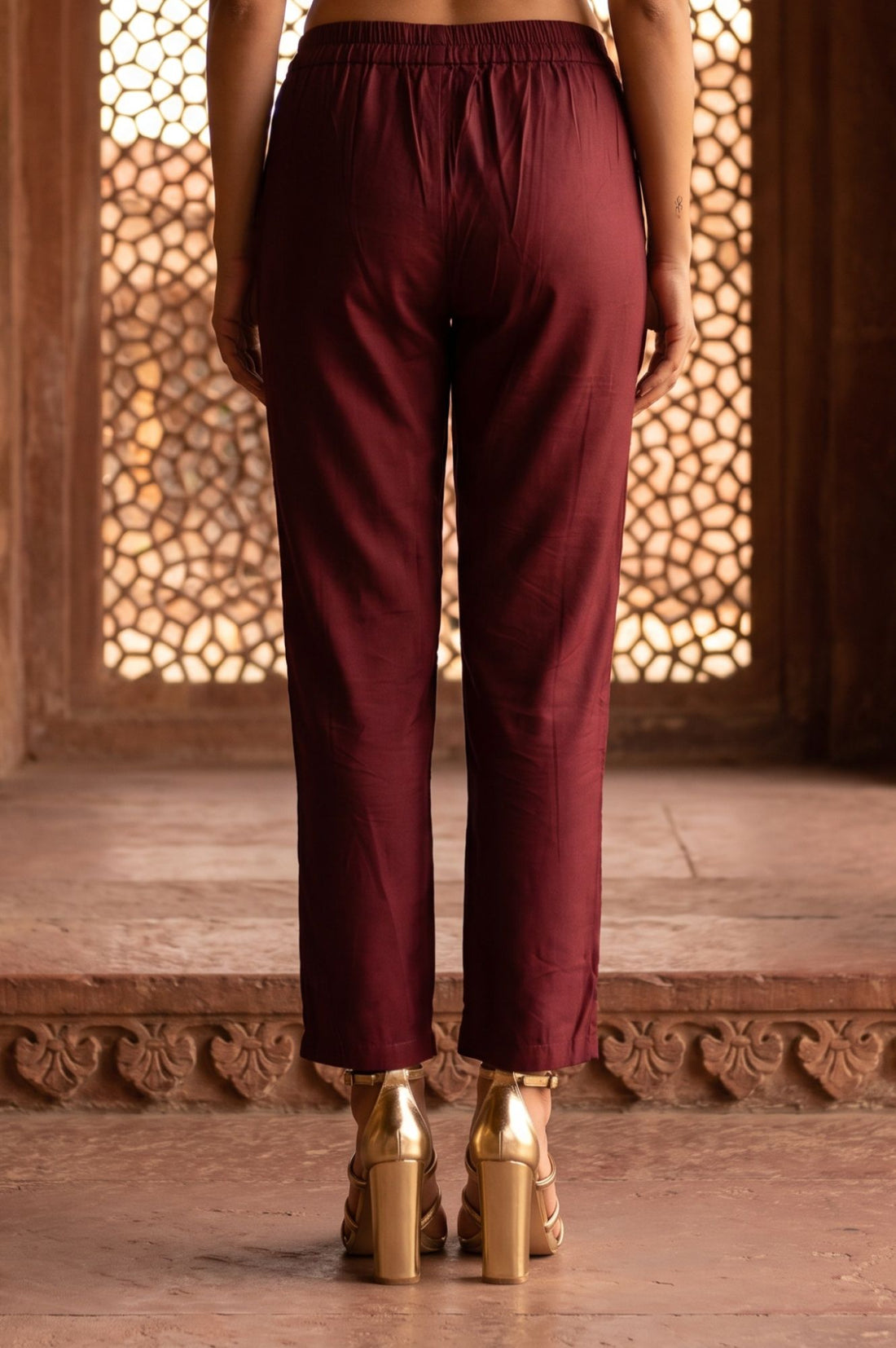Maroon Yarn Dyed Solid Straight Ankle Length Trousers